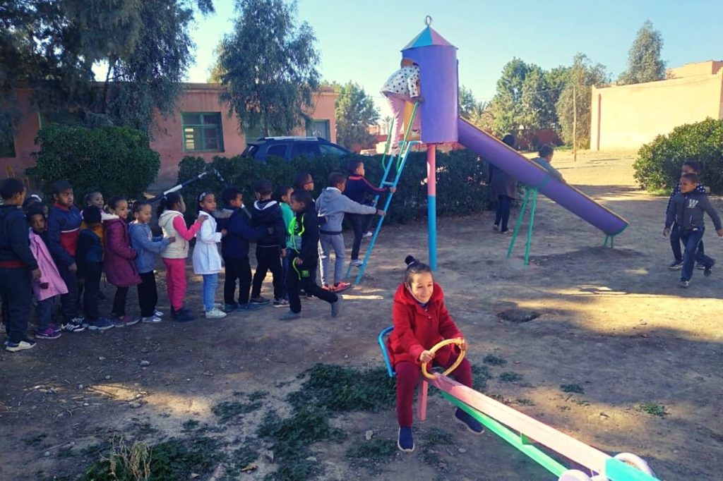 Un nouveau jardin d'enfants a pu voir le jour dans l'école Houara, à une dizaine de kilomètres de la ville de Rissani.