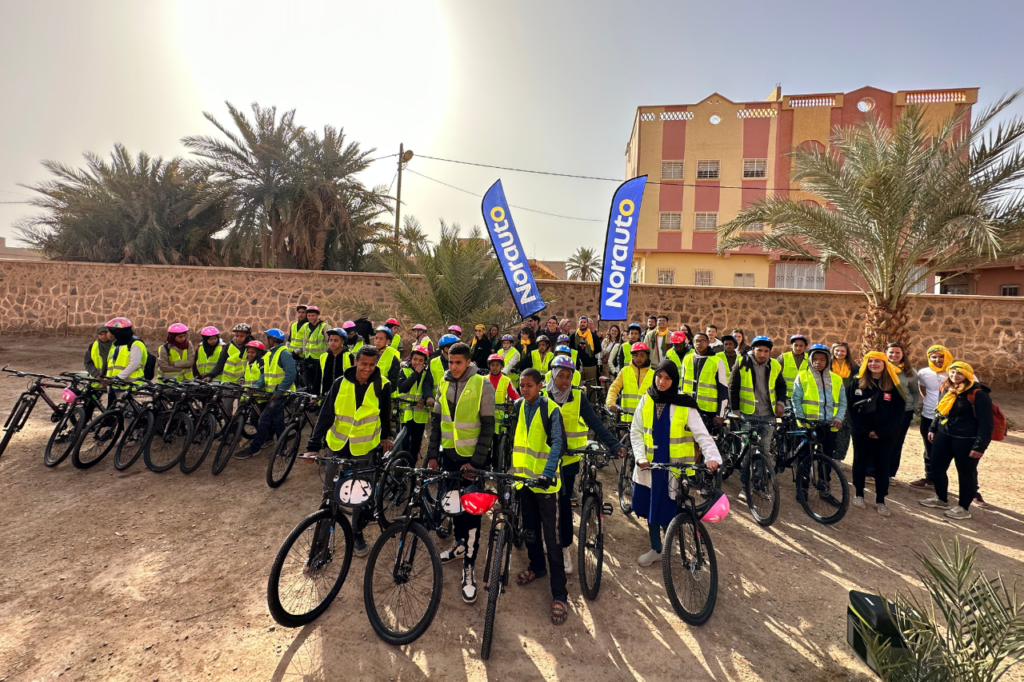 35 élèves du désert ont reçu un vélo pour se rendre à l'école grâce à Norauto France.