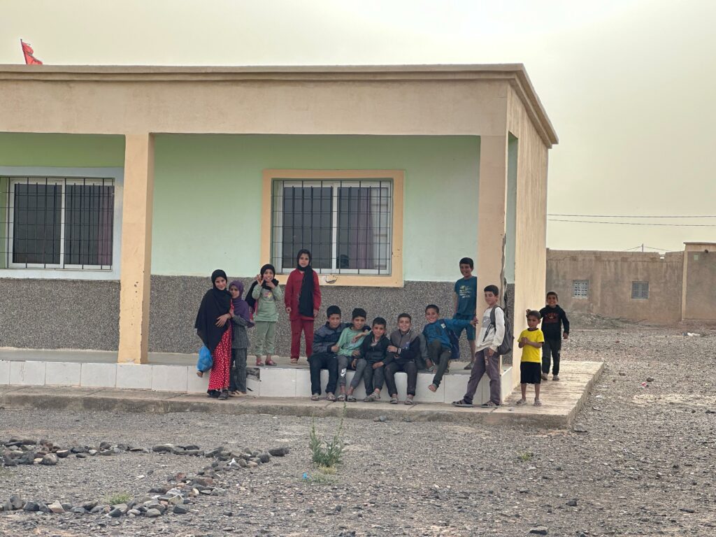 3 écoles isolées viennent de bénéficier de la construction d'un bloc sanitaire.